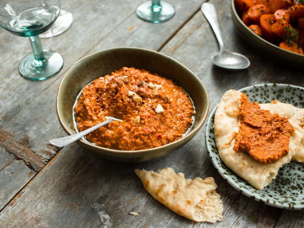 Paprikadippi, atomidippi, vegaaninen, sipsikaljavegaani, Meri-tuuli Väntsi, Chhez Meru