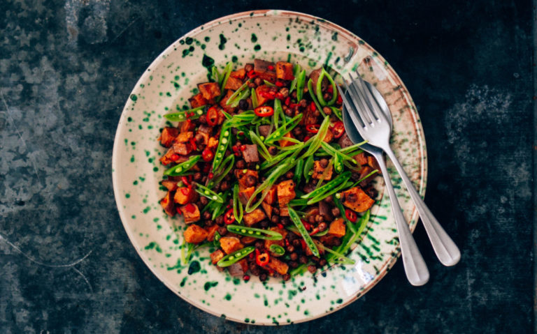 Bataattisalaatti, värikäs, buffetideat,. juhlaruoka, lisuke, vegaaninen, gluteeniton, Meri-Tuuli Väntsi, Chez Meru