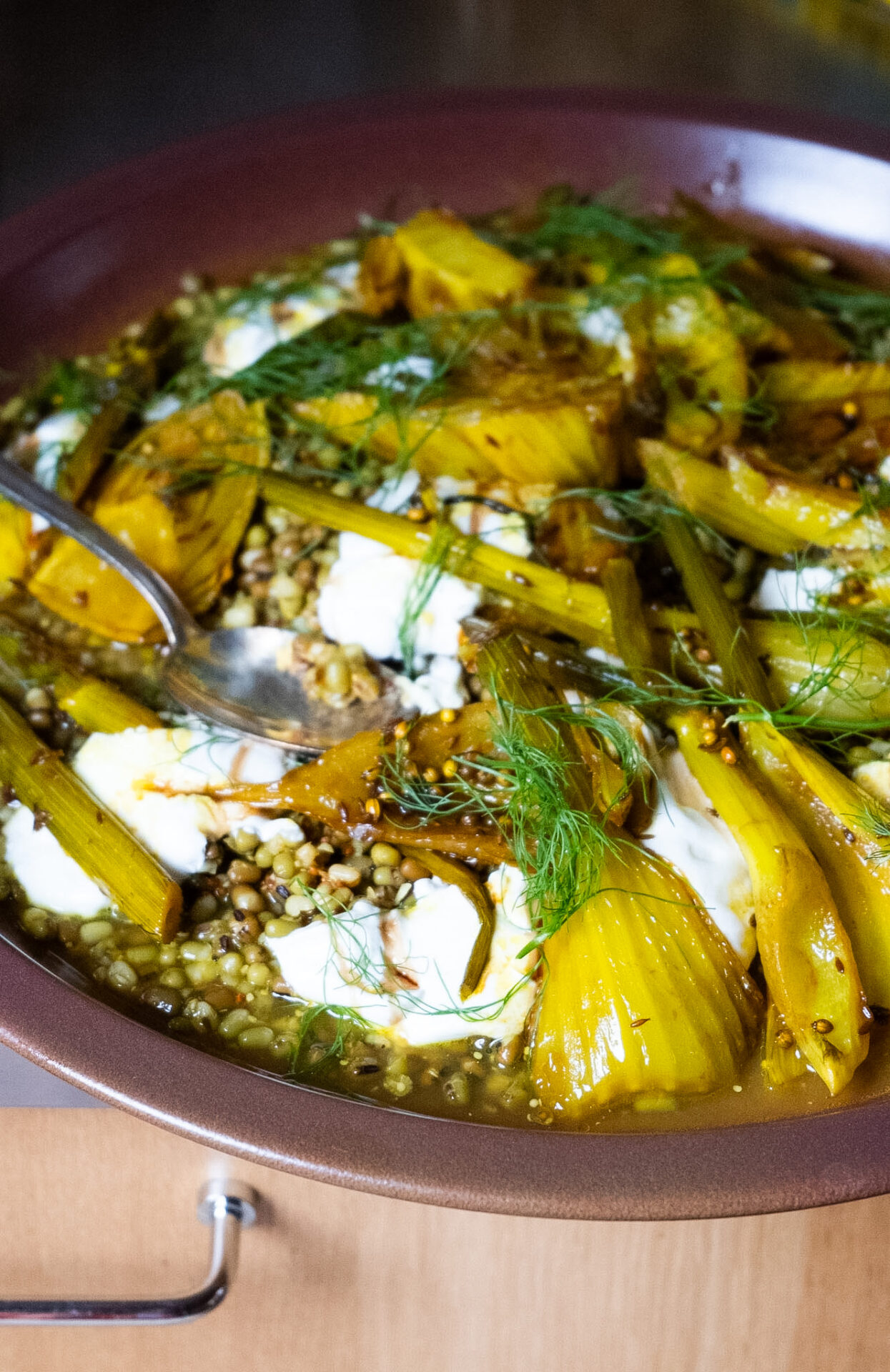Mungpavut-fenkoli-salaatti-meri-tuuli-väntsi-chezmeru-kasvis-gluteeniton-kesäruoka
